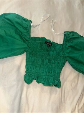 Lulu's Green Smocked Puff-Sleeve Crop Top xs